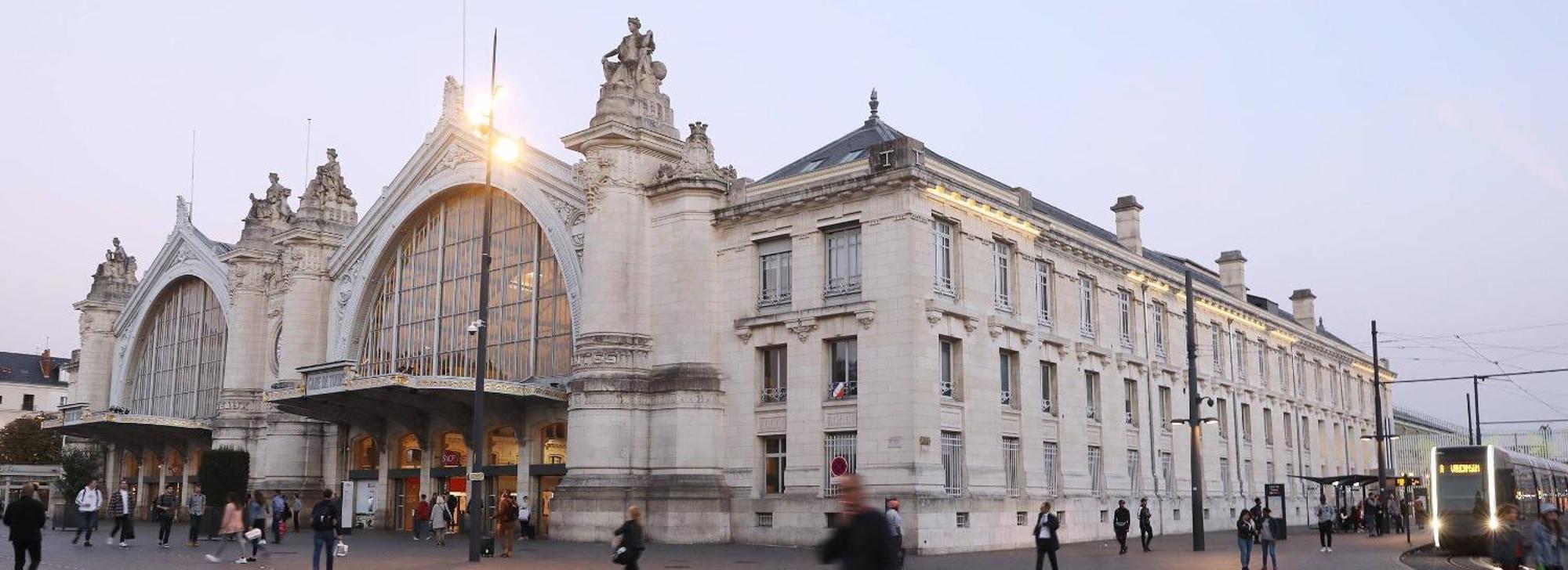 Le Parc / Hyper Centre / Gare De Tours